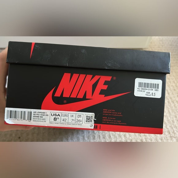 Air Jordan 1 Retro High OG bloodlines - Picture 7 of 7